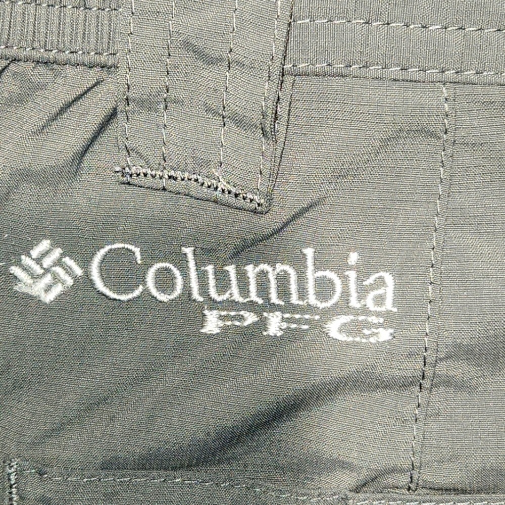 Columbia Sportswear Men's Shorts Omni-Shade PFG Cargo Khaki Gray Sz 38 5 Pocket - Picture 3 of 16